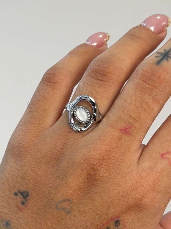 Anillo plateado Cod 6