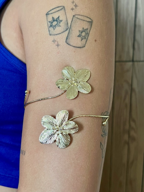 Brazalete dorado Cod 6