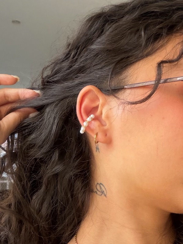 Earcuff perlas y dorado