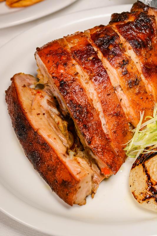 LECHÓN AL HORNO