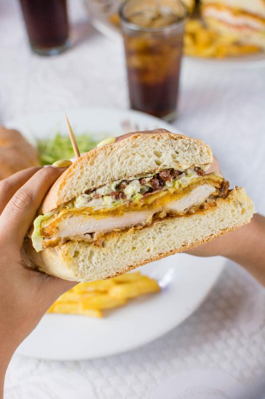 PANINI DE POLLO