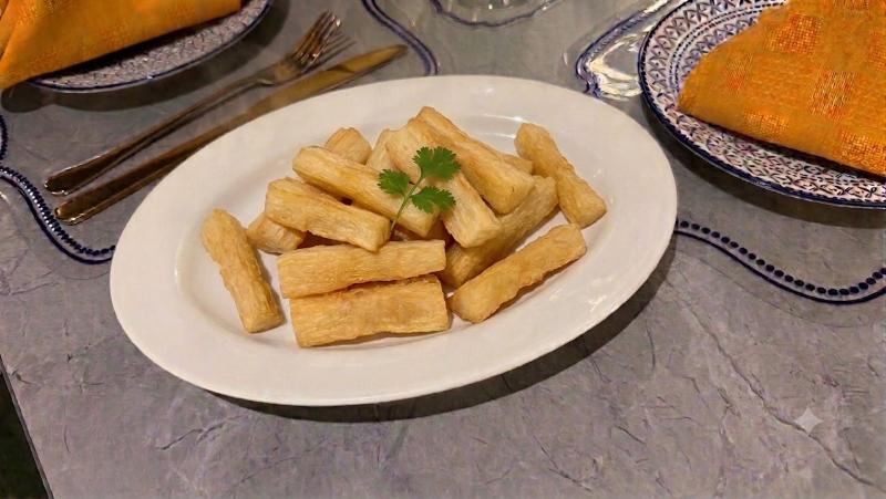 RAC. DE YUCA FRITA
