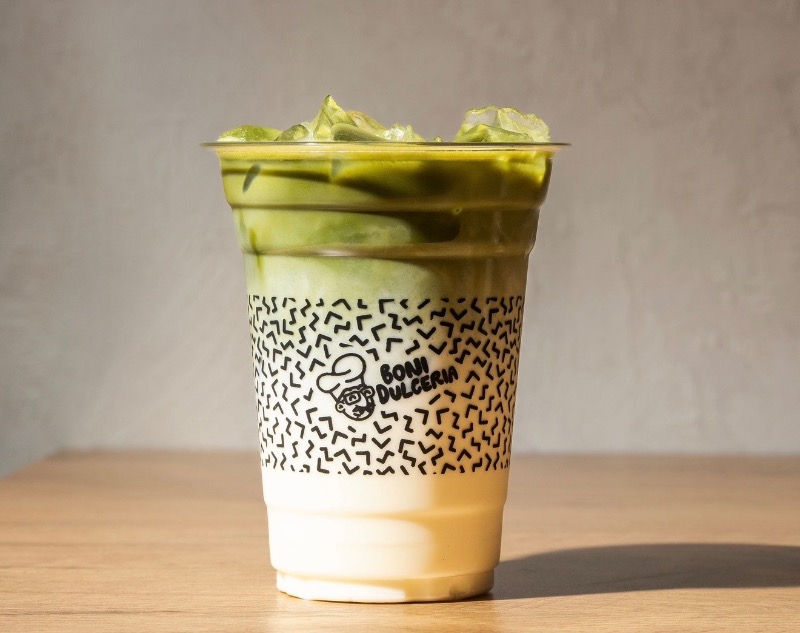 TÉ MATCHA AND MILK
