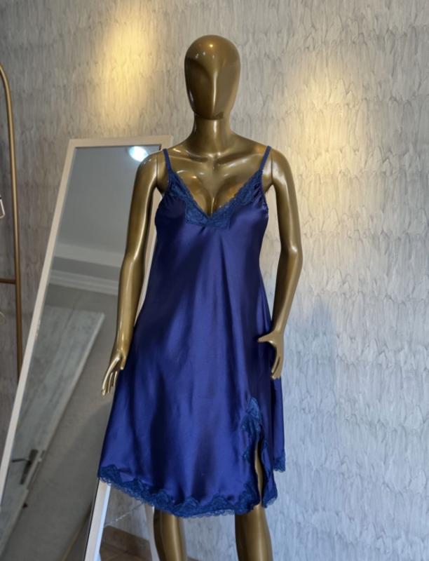 Conjunto de seda azul rey / Talla M-L