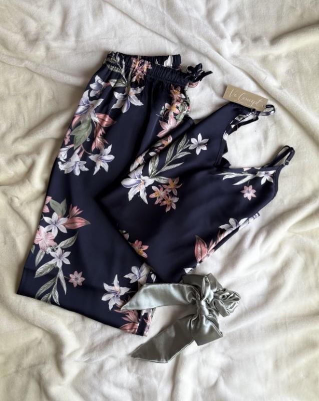 Pijama de seda azul marino / Talla L